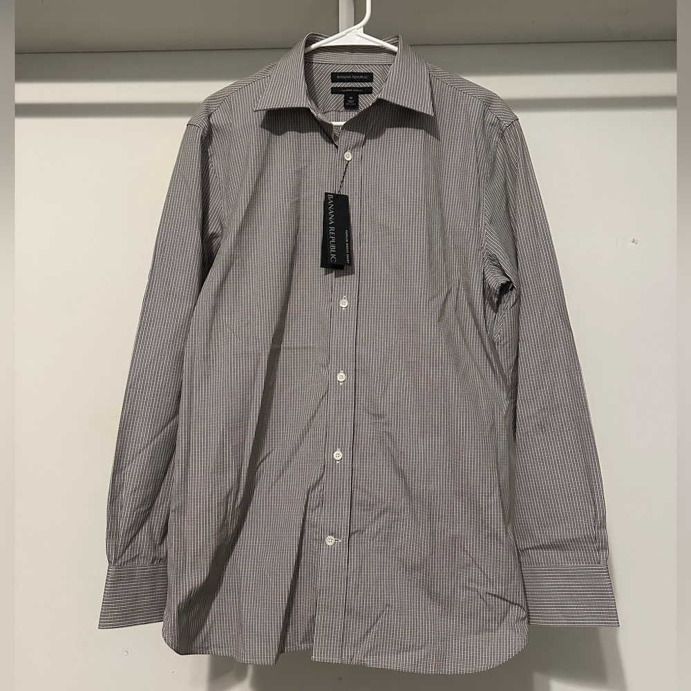 Men’s Banana Republic - Black/White Striped Poplin Dress Shirt. BRAND NEW!!